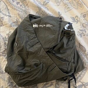 REI Men's Cargo Pants - Olive Green